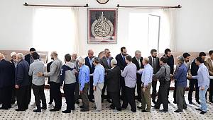 AK PARTİ Tam Kadro Olarak Bayramda da Sahada! 