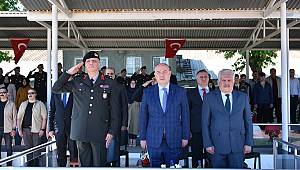 Vali Coşkun, Engellilerin 1 Günlük Askerlik Heyecanına Ortak Oldu