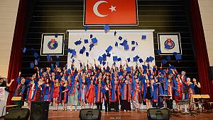 KSÜ Ebelik Bölümü Öğrencileri Beyaz Önlüklerini Törenle Giydi