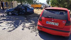 Kahramanmaraş’ta iki otomobil çarpıştı: 3 yaralı
