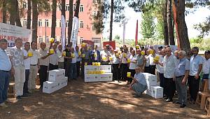 Turunçgil üreticilerine kitle yakalama tuzağı dağıtımı ve uygulamalı eğitim programı gerçekleştirildi 