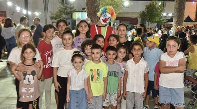 Türkoğlu eğlenceye doydu, Çocuklar Başkan Okumuş’a teşekkür etti 