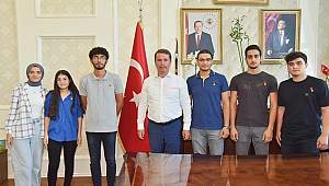 Başkan Osman Okumuş, müstakbel doktorları ağırladı..