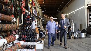 Başkan Okay, esnafın sorunlarını dinleyerek çözümü noktasında yapacakları çalışmaları anlattı 