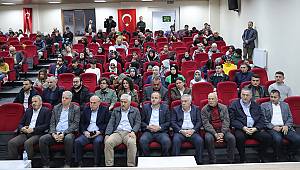 Atilla Güler, Dulkadiroğlu Gençlik Merkezi’nde Gençlerle Bir Araya Geldi