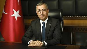 Başkan Güngör: “Öğretmenlerimizin elinde şekillenen gençlerimizle Türkiye Yüzyılı’nda emin adımlarla ilerliyoruz” 