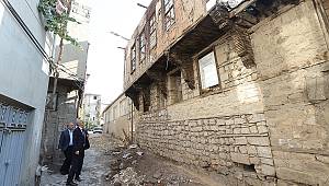 Başkan Okay: “Konak Restorasyon Çalışmalarımızla İlçemizin Tarihini Gün Yüzüne Çıkarıyoruz” 