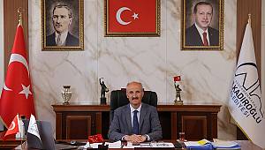 Başkan Okay, “Öğretmen; bilgisiyle öğreten, tecrübesiyle yol gösteren ve geleceğimizi özveriyle yetiştirendir” 