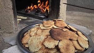 Kahramanmaraş’ta kadınları kışlık ekmek ve çörek telaşı sardı