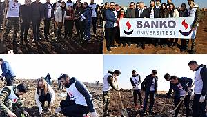 SANKO Üniversitesi Öğrencileri Fidanları Toprakla Buluşturdu