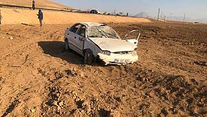 Sürücü Aracın Kontrolünü kaybederek takla attı: 1'i ağır 3 yaralı