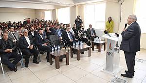 Başkan Mahçiçek; Gönülleri giydiriyoruz, çocuklarımızı sevindiriyoruz