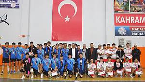 Voleybol’da En İyi Okul Takımları Belli Oldu