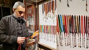 Kahramanmaraş’ta iş yerini sanat galerisine çevirdi 
