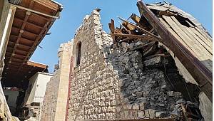 Tarihi Saraçhane Camii yerle bir oldu..