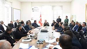 Devlet millet el ele güç birliği ile bu zor günleri aşacağız..
