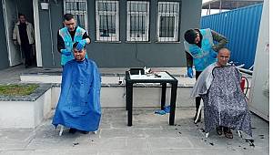 Dulkadiroğlu Belediyesi Mobil Berberler iş başında...
