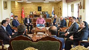 Azerbaycan Milletvekillerinden KSÜ’ye Ziyaret