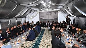 Başkan Güngör, İftar Programında Erbakan ile Bir Araya Geldi