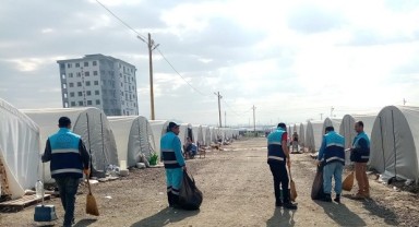 Dulkadiroğlu Belediyesi ilçe genelinde temizlik faaliyetlerine devam ediyor..