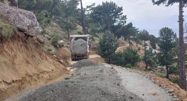 Dulkadiroğlu Kırsal mahalle hizmetlerine devam ediyor..