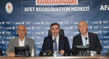Bu ülke masa başında yönetilmez..