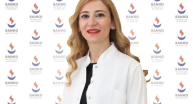 Doç. Dr. Yıldırım: “Uzun Süre Güneşe Maruz Kalmak Deri Kanserlerinin Oluşumuna Yol Açmaktadır” 