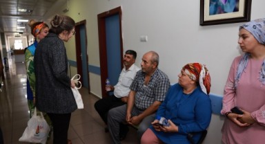 Onikişubat Belediyesi, Hasta ve Yakınlarına Moral Oldu