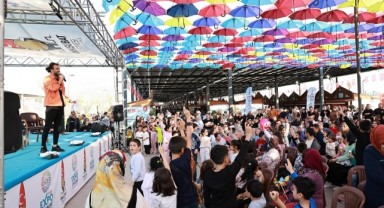 ‘100 yılın sayfaları’ Kitap Fuarı ile EXPO 2023’de açıldı..