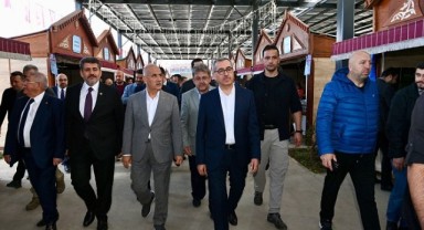 Başkan Güngör, EXPO 2023 Kitap Fuarı’nın Açılışına Katıldı..