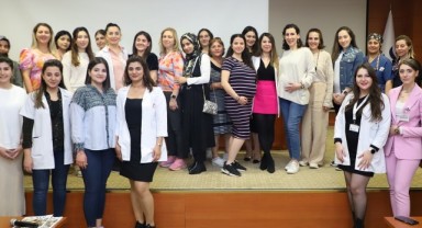 Gebeliği doğum öncesi ve sonrası bir bütün olarak değerlendiriyoruz..