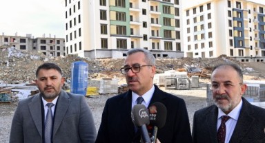 Başkan Güngör; “Cumhurbaşkanımızın Öngördüğü Hedef İçerisinde Kalıcı Konutlarımız Hızla Yükseliyor” 