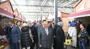 EXPO 2023'de kapılarını açan Kahramanmaraş Tekstil Fuarı, ziyaretçilerini bekliyor..