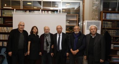 İstiklal Üniversitesinde Bayrak hadisesi konuşuldu..
