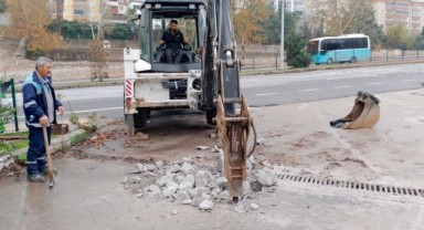 Şehirde Altyapı Hatlarının Bakımı Sürüyor