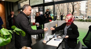 Esnaf Ziyaretlerine Devam Eden Toptaş 