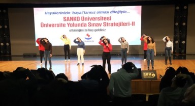 SANKO'DA Üniversite Yolunda Sınav Stratejileri etkinliği yapıldı..