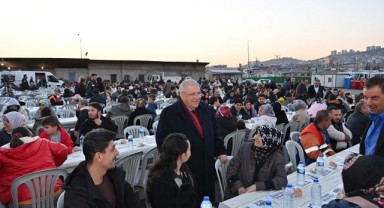 Başkan Mahçiçek, personel ve aileleriyle iftar sofrasını paylaştı..