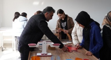 Dulkadiroğlu'ndan Gençlere Özel Matematik Atölyesi..