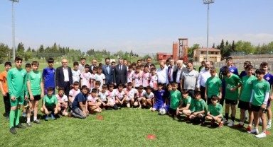 Karacasu-Ferhuş Futbol Sahası Açıldı: Kaymakam Çelikkaya Töreni Yönetti ..