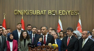 Onikişubat Belediye Başkanı Hanifi Toptaş, devir teslim töreniyle göreve başladı..