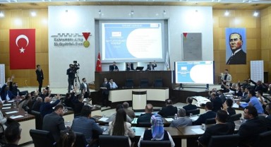 Büyükşehir’de Canlı Yayınlanan İlk Meclis Toplantısı Gerçekleştirildi..