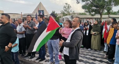 İsrail’in Refah Katliamı Protesto Edildi