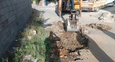Başkan Akpınar, Kilit parke tamir çalışmalarına hız kesmeden devam ediyoruz...