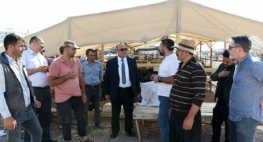 Başkan Akpınar, Kurban Satış Yerini Ziyaret Etti