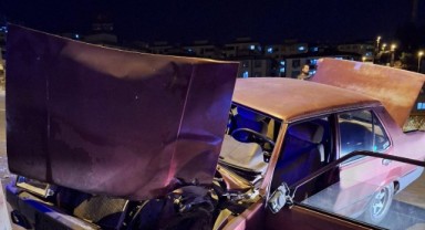 Kahramanmaraş’ta otomobil aydınlatma direğine çarptı: 1 yaralı