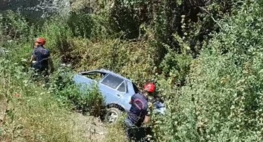 Kahramanmaraş’ta otomobil şarampole devrildi: 2 yaralı