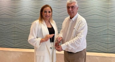 Konaklama Oscar’ı Emel Elik Bezaroğlu'na verildi..