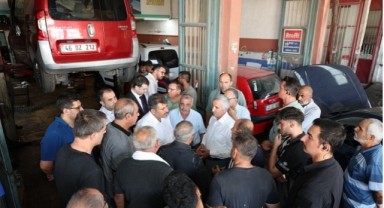 Vali Ünlüer ve Vekil Debgici, Sanayi esnafı ile görüştü..