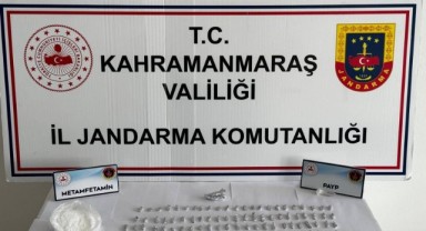 Afşin’de dur ihtarından kaçan sürücü uyuşturucu satıcısı çıktı..
